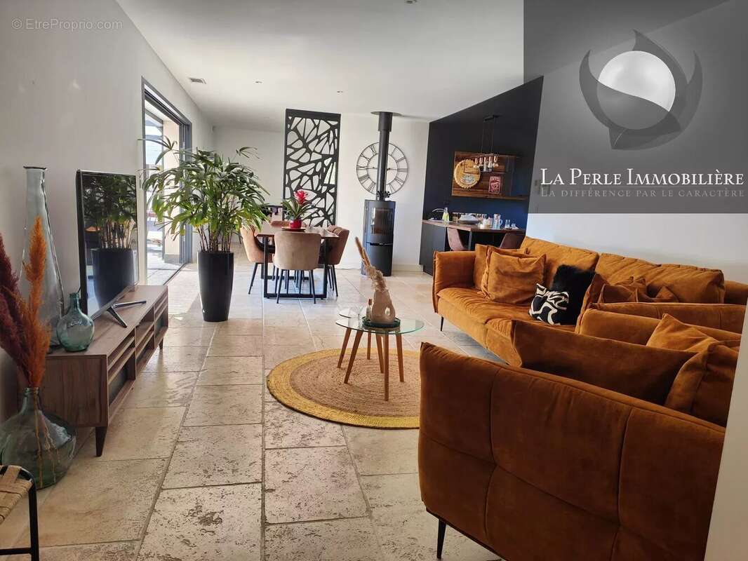 Maison à DIEUPENTALE