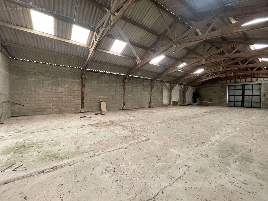 Campagne Gourlizon - Maison avec hangars - photo 11