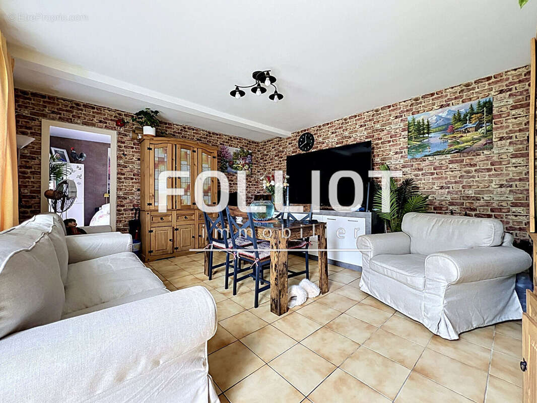 A VENDRE - Immeuble à Caen de 184 m2 - photo 2
