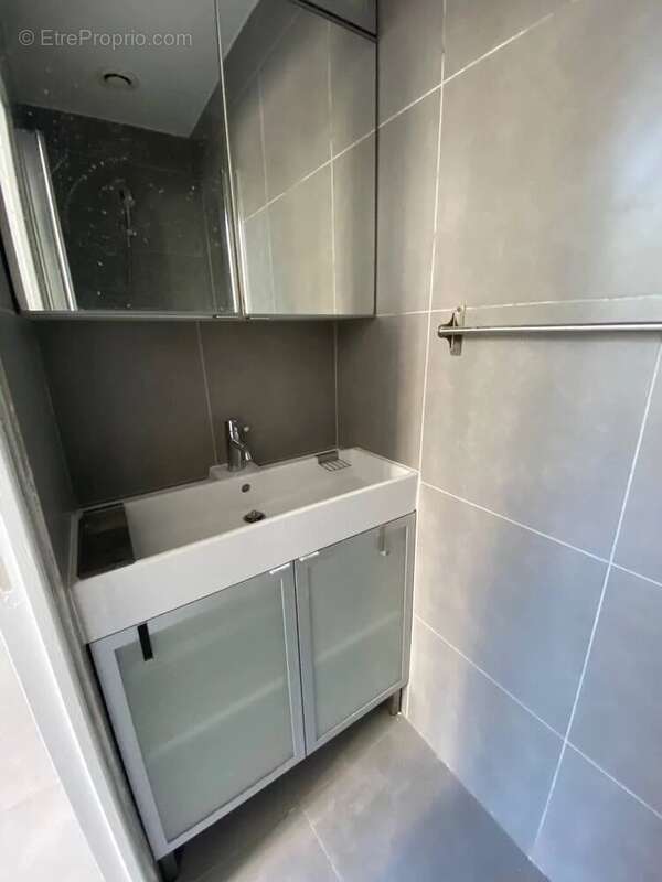 Appartement à PARIS-11E