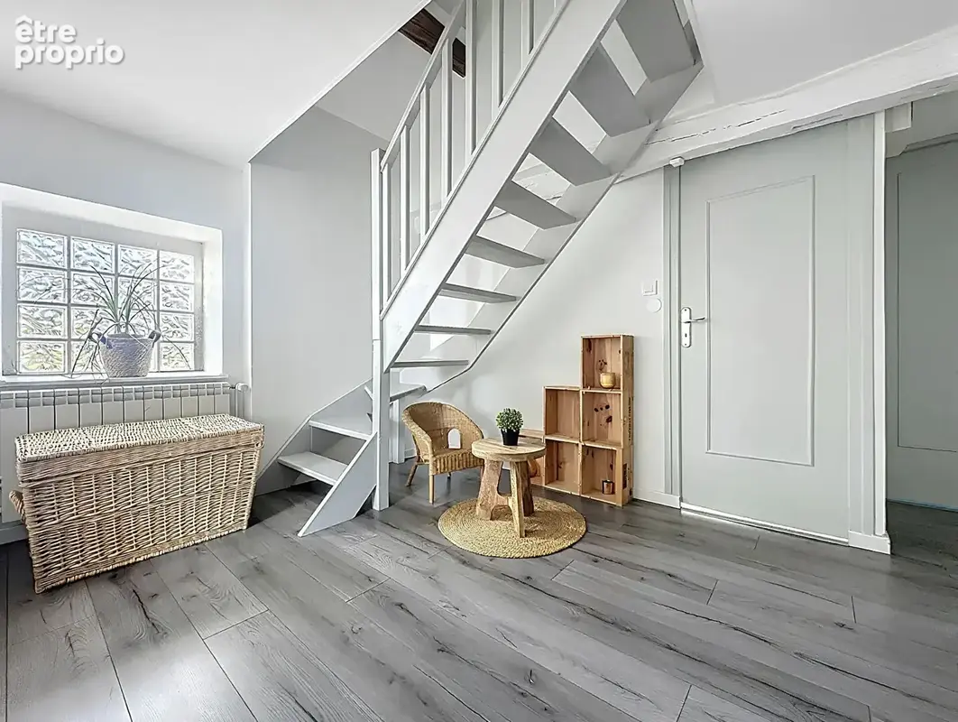 Maison type longère énovée avec dépendances. - photo 8