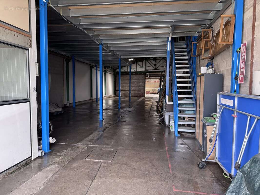 Commerce à COLOMBES