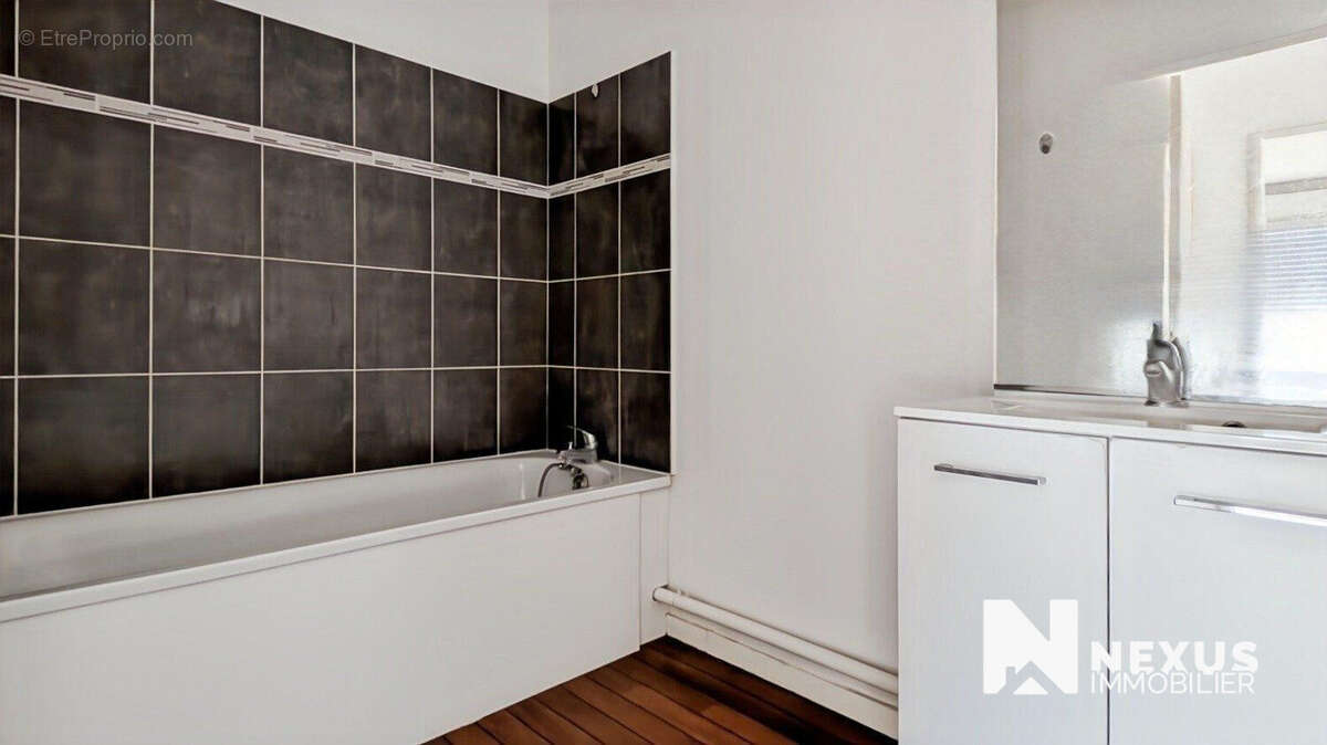 Appartement à SAINT-ETIENNE-DU-ROUVRAY