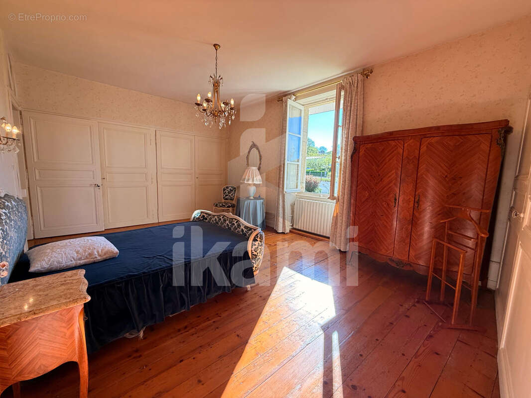 Maison à MONTAIN