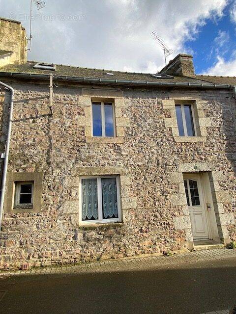 Maison à QUEMPER-GUEZENNEC