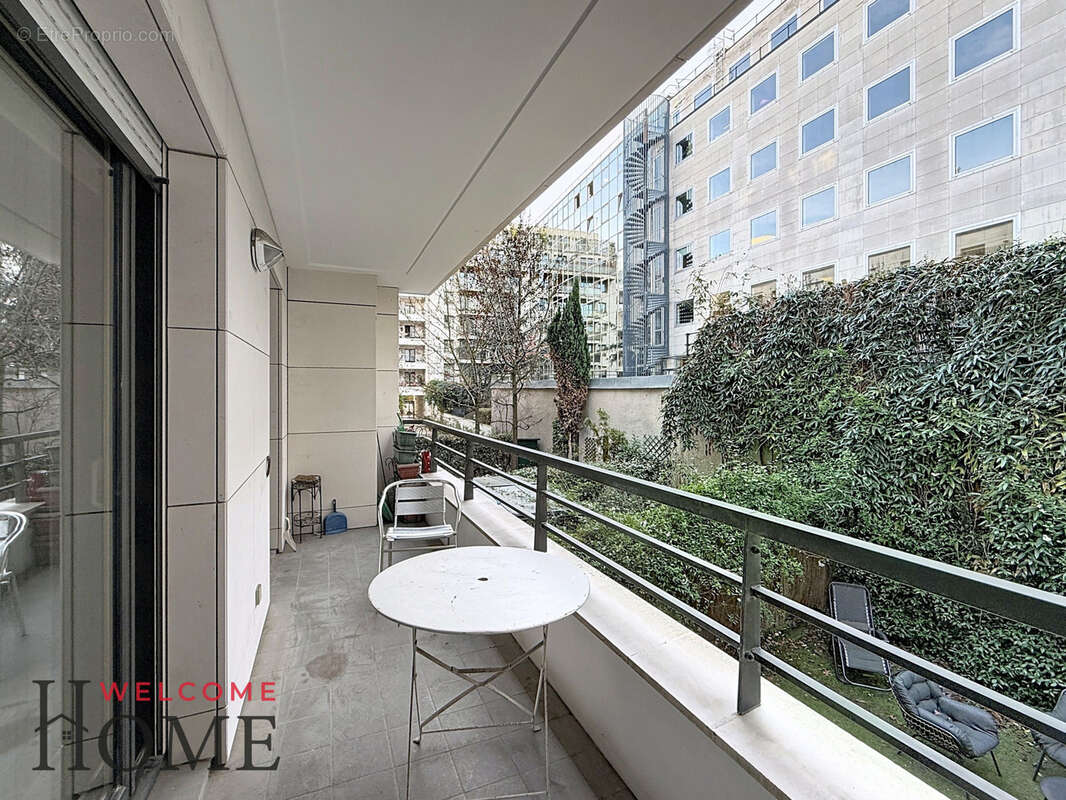 Appartement à LEVALLOIS-PERRET