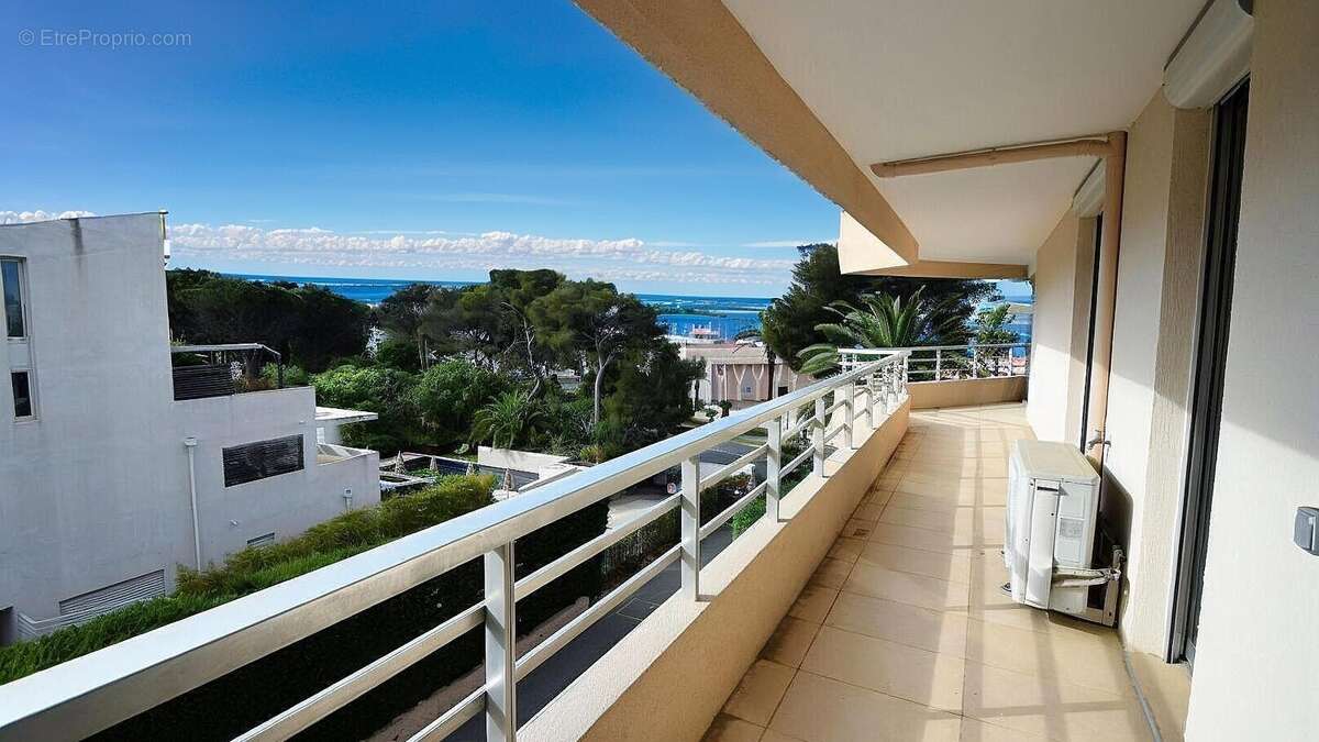 Appartement à SAINT-RAPHAEL