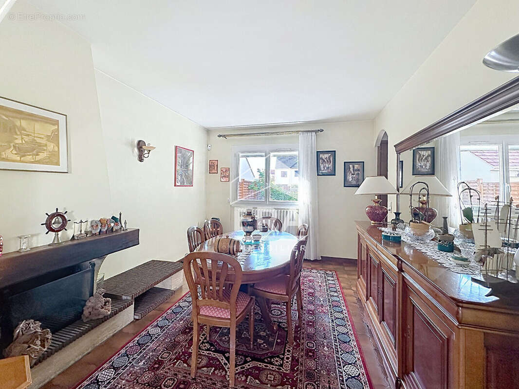 Maison à CONFLANS-SAINTE-HONORINE