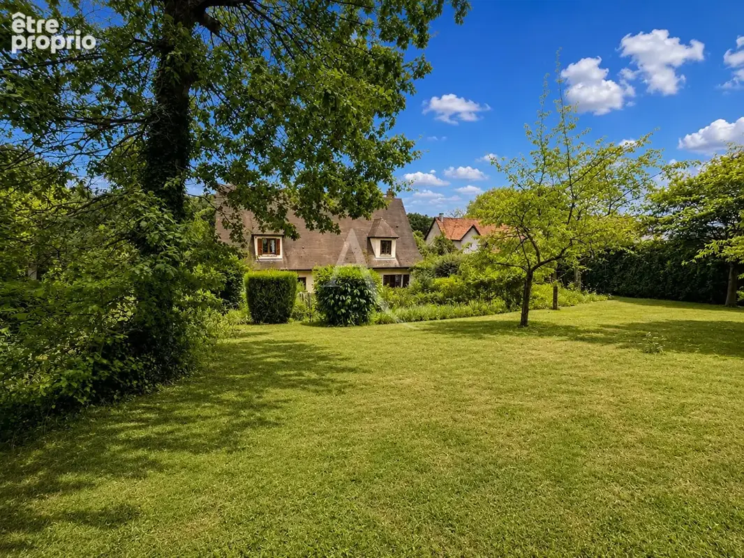 Maison Vaux Sur Seine 207m² - 6 chambres - photo 17