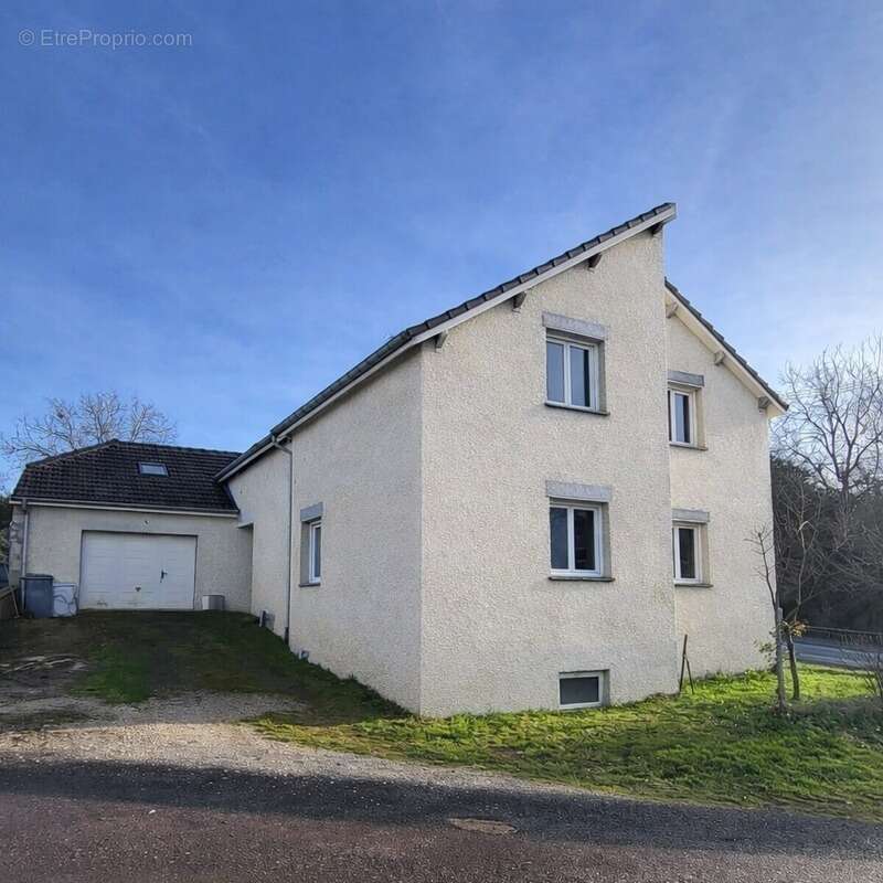 Maison à ESCLES
