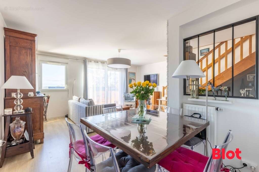 Appartement à THORIGNE-FOUILLARD