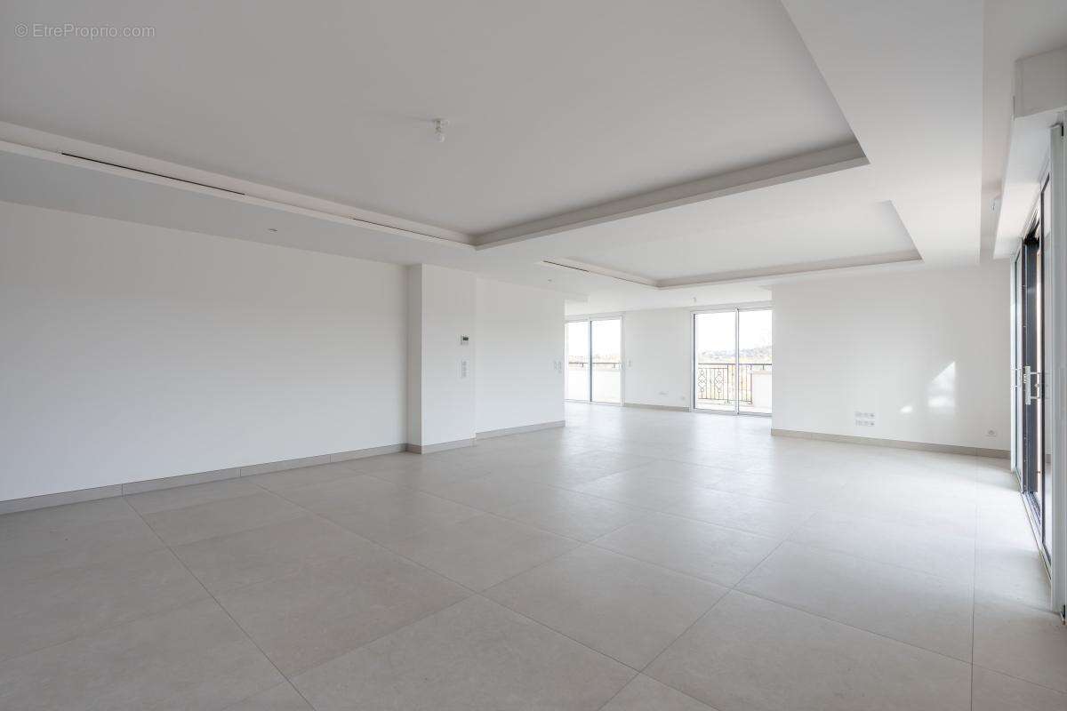 Appartement à SAINT-MAUR-DES-FOSSES