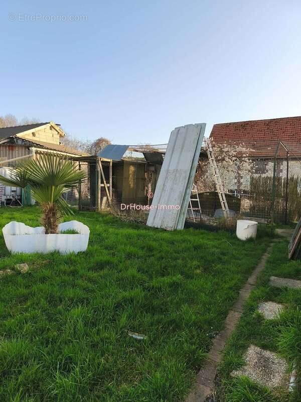 Maison 68 m² à Baugy  - photo 26