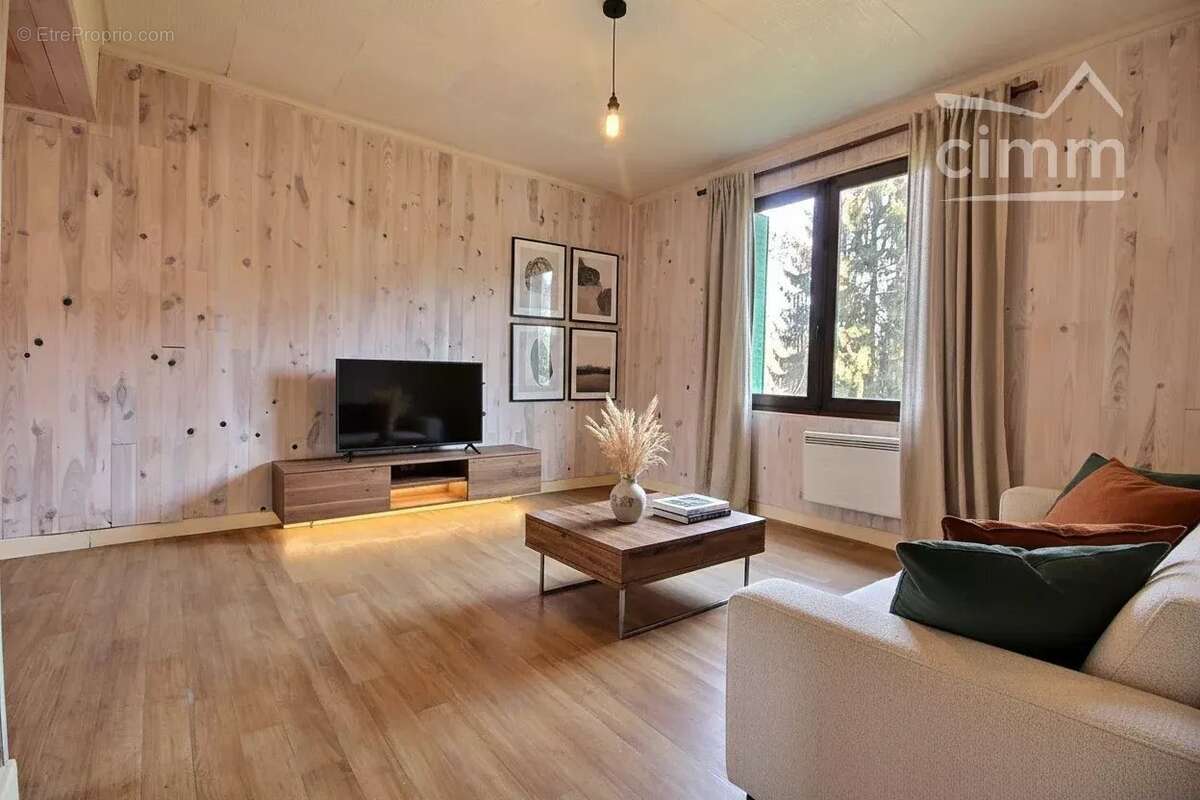 Appartement à LA ROCHETTE