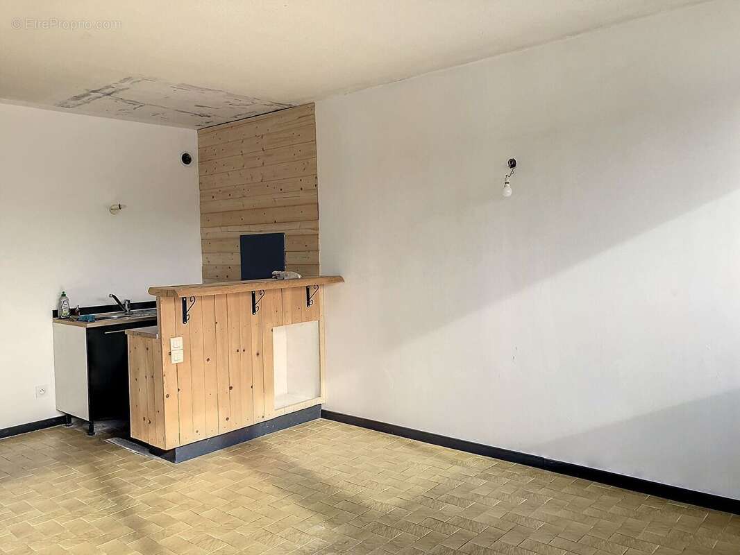 Appartement à SAINT-MARTIN-DE-CRAU