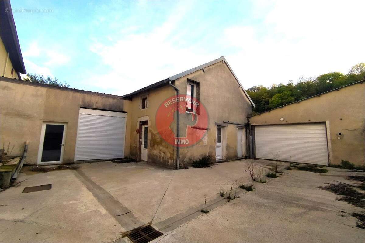 Maison à AISY-SUR-ARMANCON