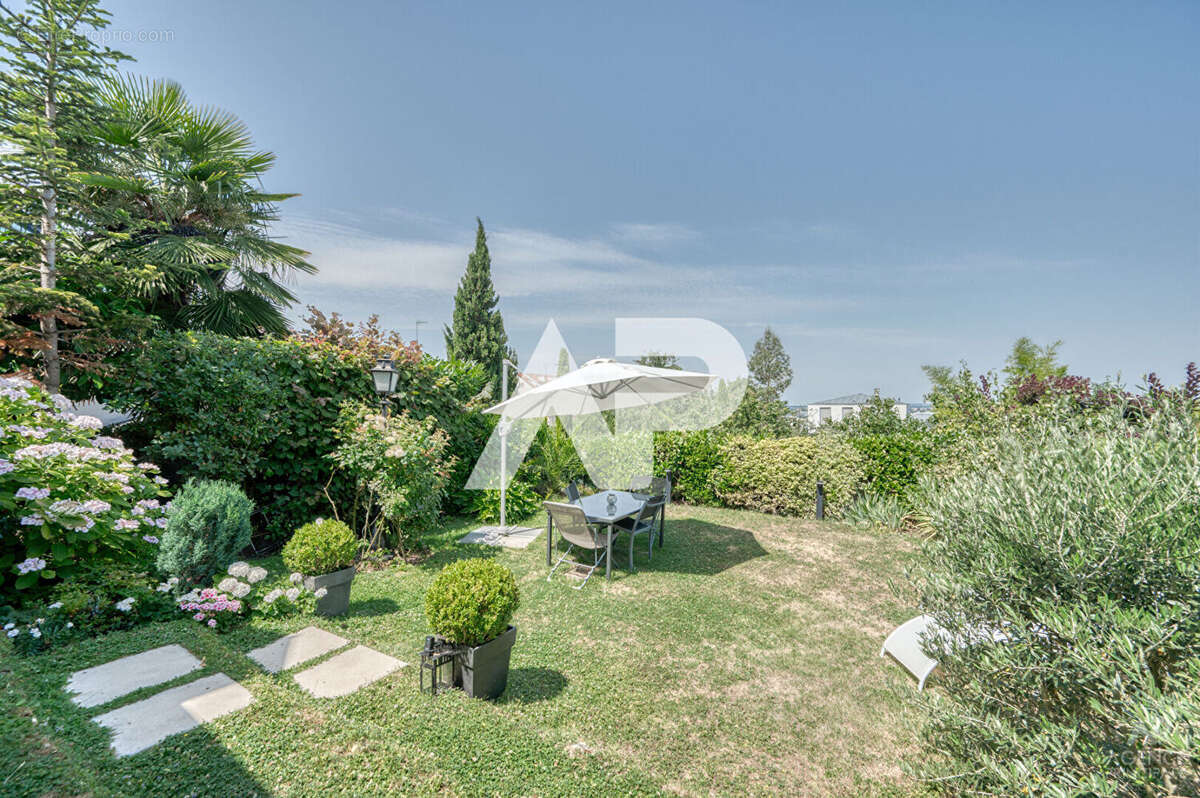 Maison à RUEIL-MALMAISON