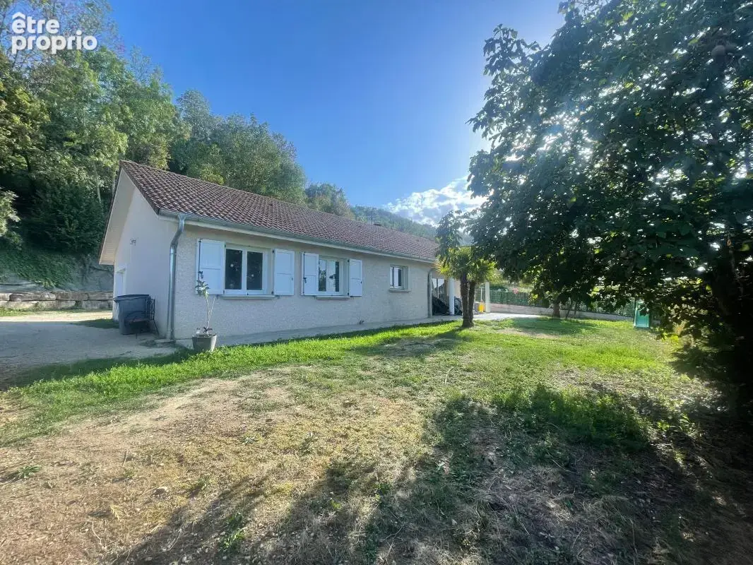 Villa plain-pied 131m2 (T5) - Terrain de 1000m2 - photo 3