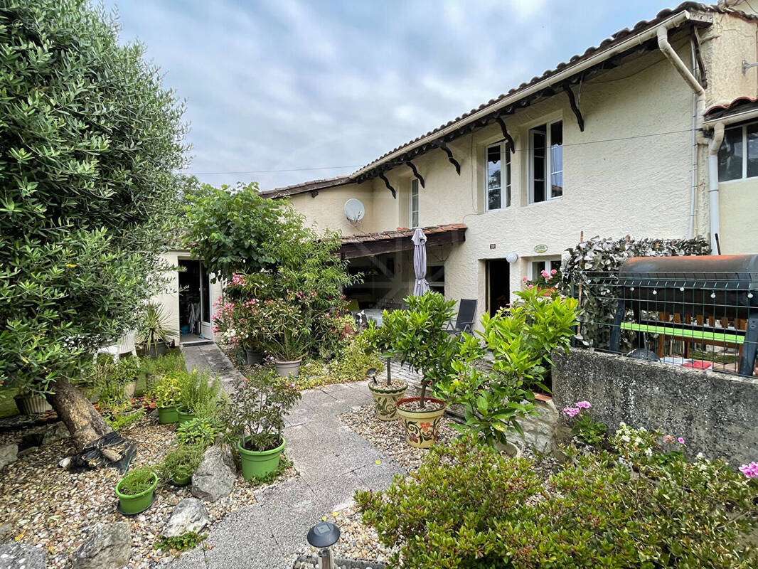 Maison à LOUBES-BERNAC