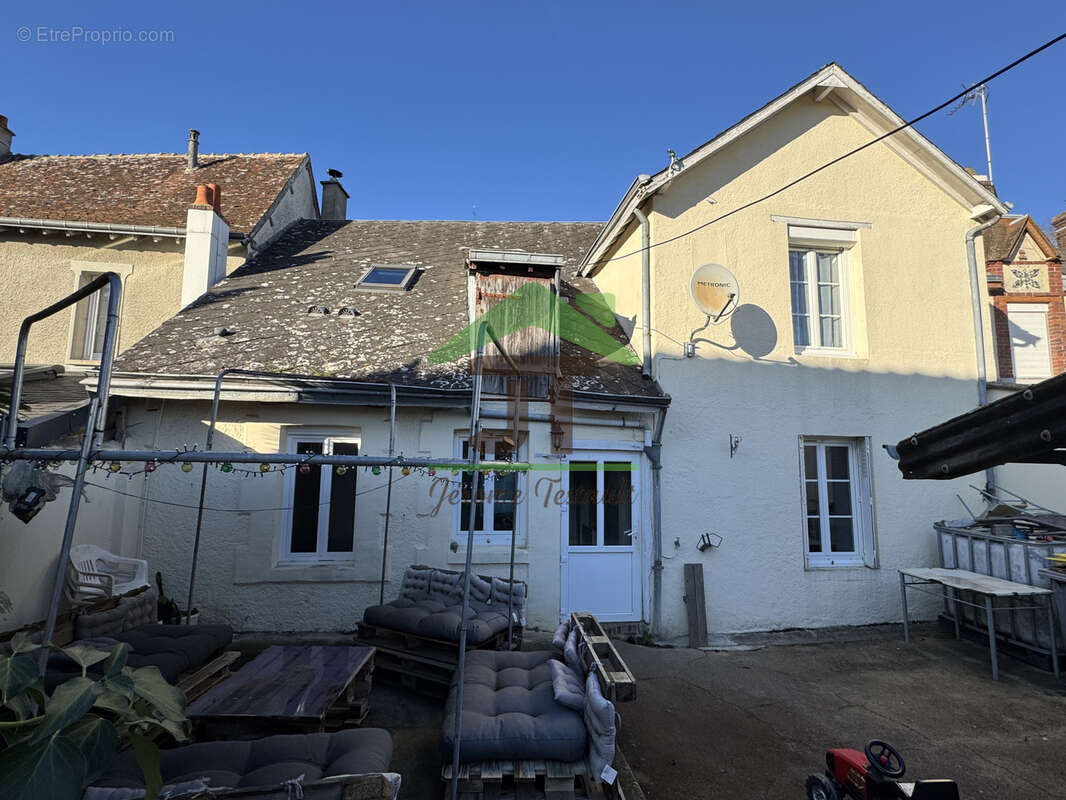 Maison à ARROU