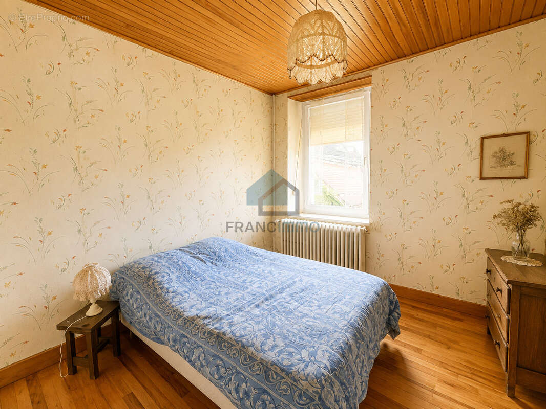 Belleherbe - grande maison avec dependances - photo 18