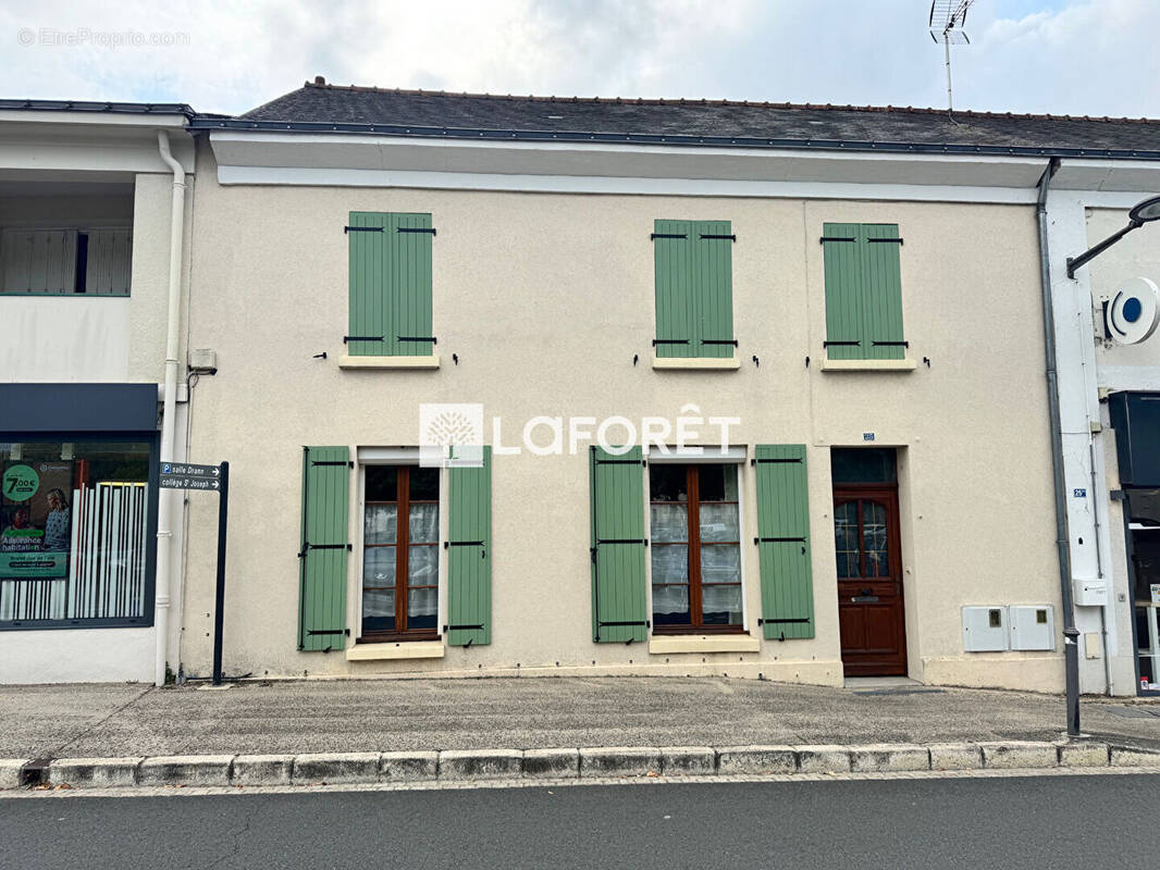 Maison à DOUE-LA-FONTAINE