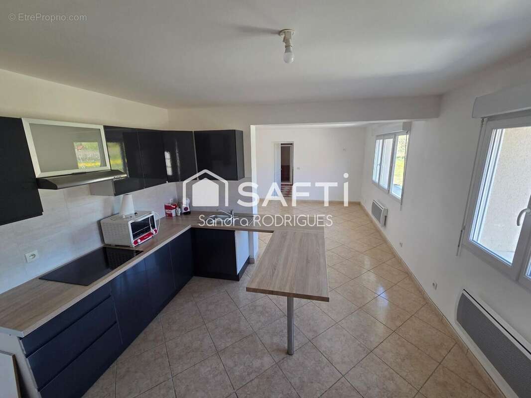 Photo 2 - Maison à LA FERE