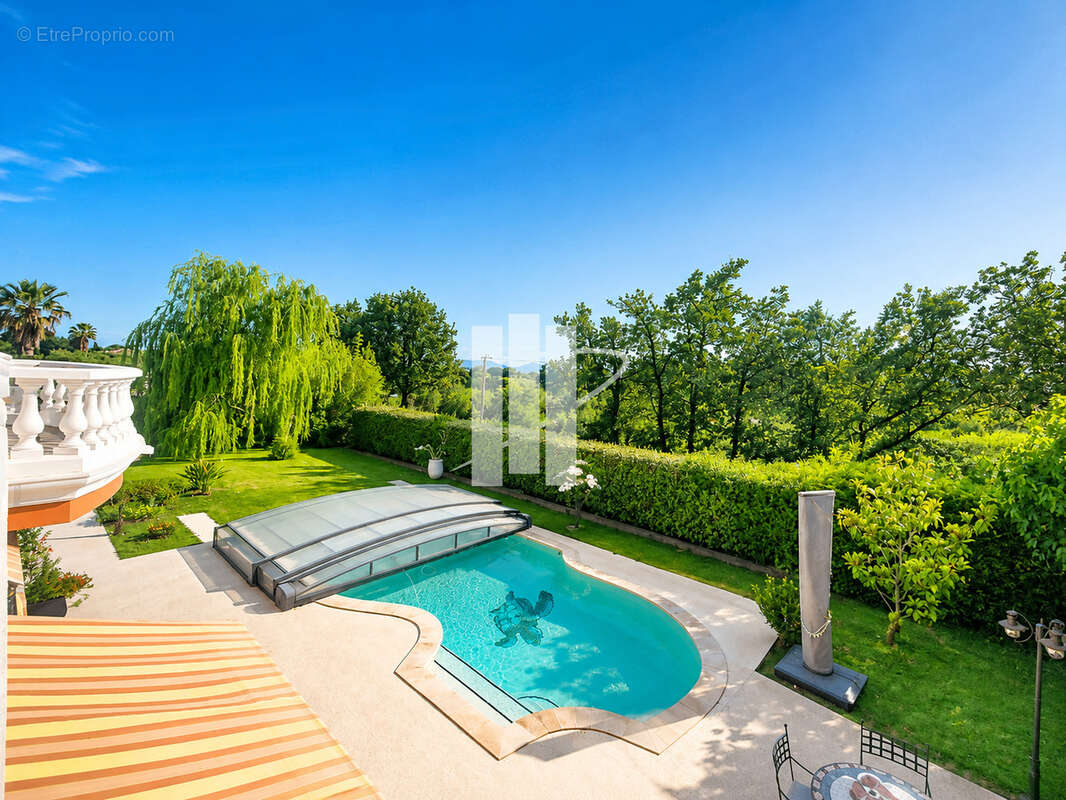 FREJUS - L'élégance et le confort d'une maison où chaque jour a un goût de vacances - photo 15