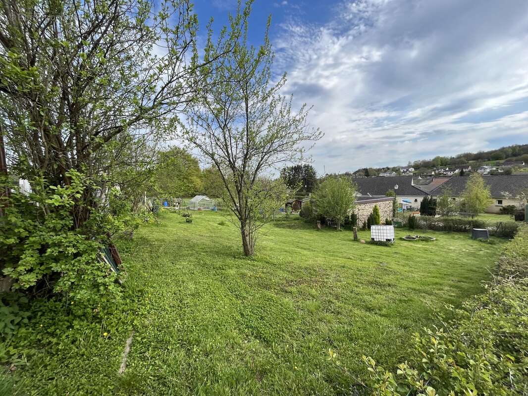 Terrain 572 m² à Les Mazures  - photo 12