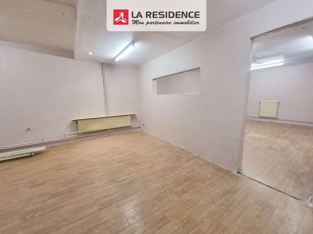 Commerce à ASNIERES-SUR-SEINE