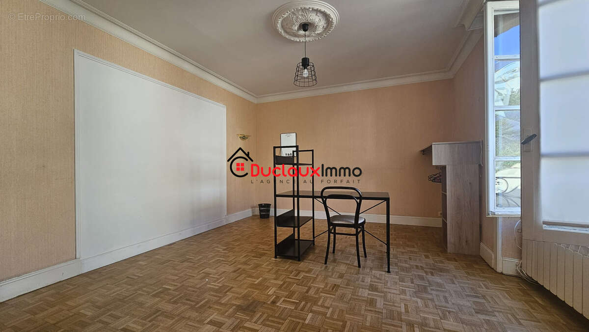 AURILLAC - Quartier très recherché - Immeuble en MONOPROPRIETE - photo 15