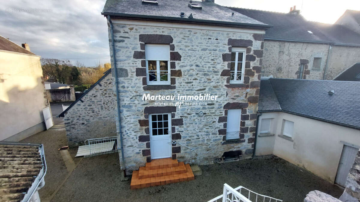 Maison à FRESNAY-SUR-SARTHE