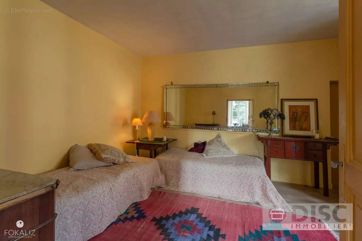 Belle et spacieuse maison de Maitre. - photo 6