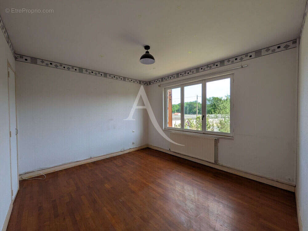 Maison à ONZAIN