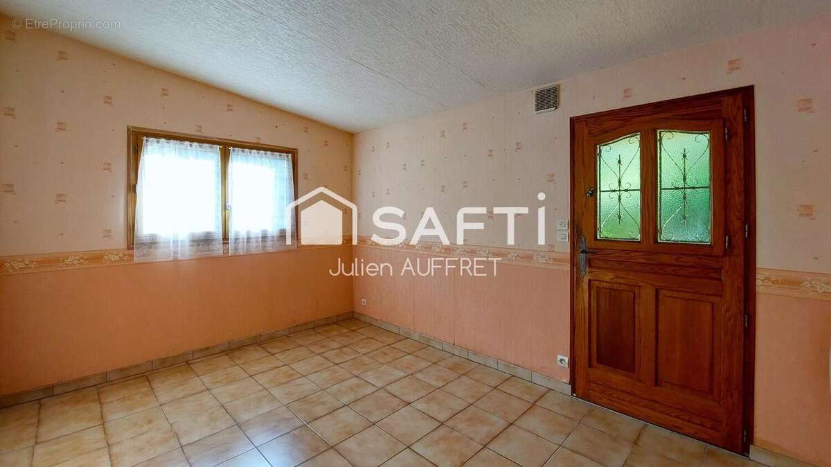 Maison 50 m² à Moutiers-En-Puisaye  - photo 4