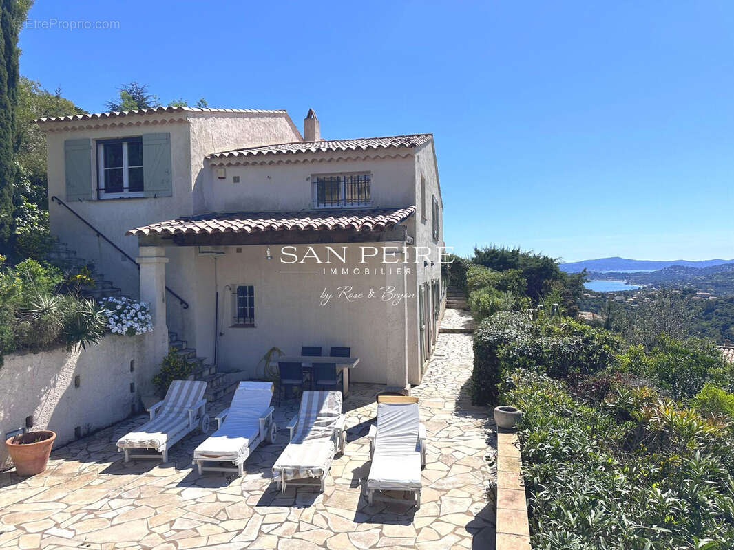 Maison à LES ISSAMBRES
