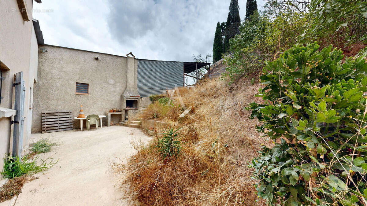 MARSEILLETTE Proche de CARCASSONNE, Maison avec Jardin et garage - photo 13