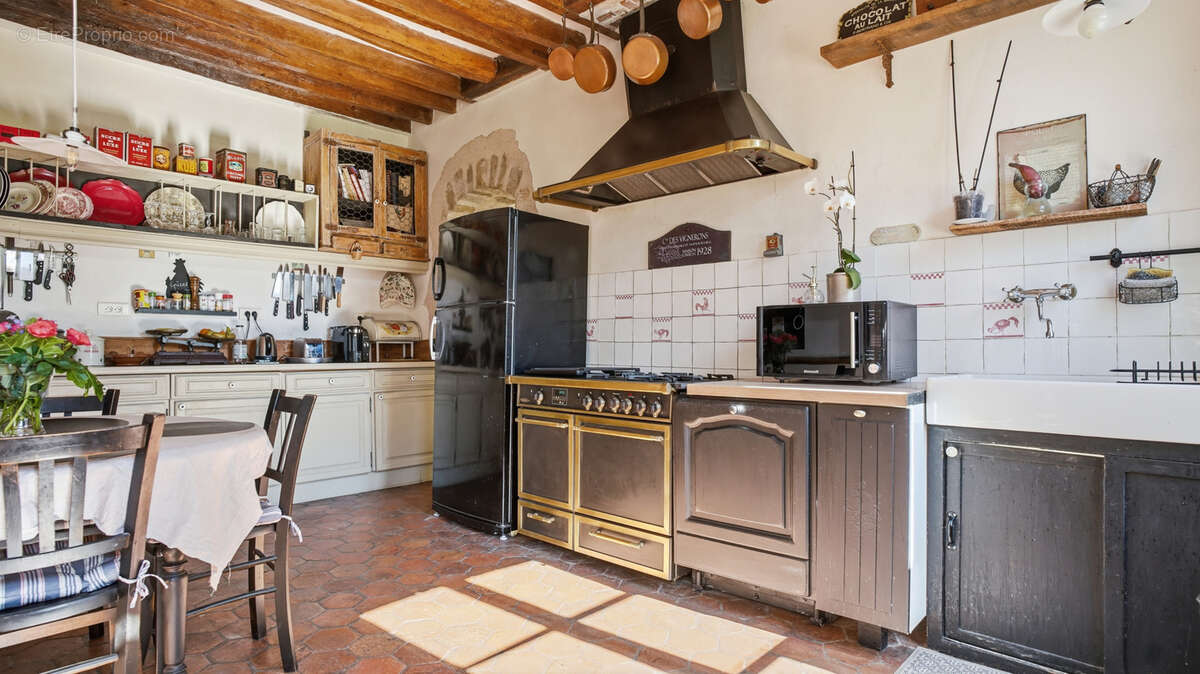 Maison à GREZ-SUR-LOING