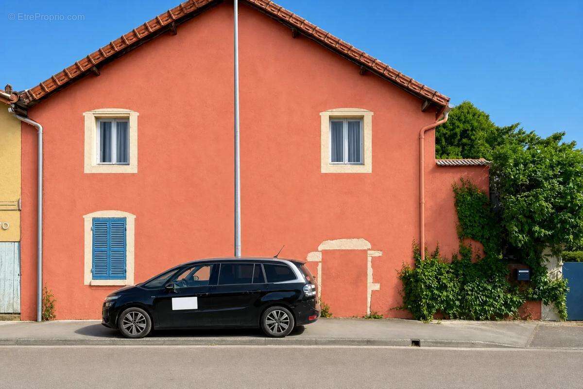 Maison à SAINT-MARCEL