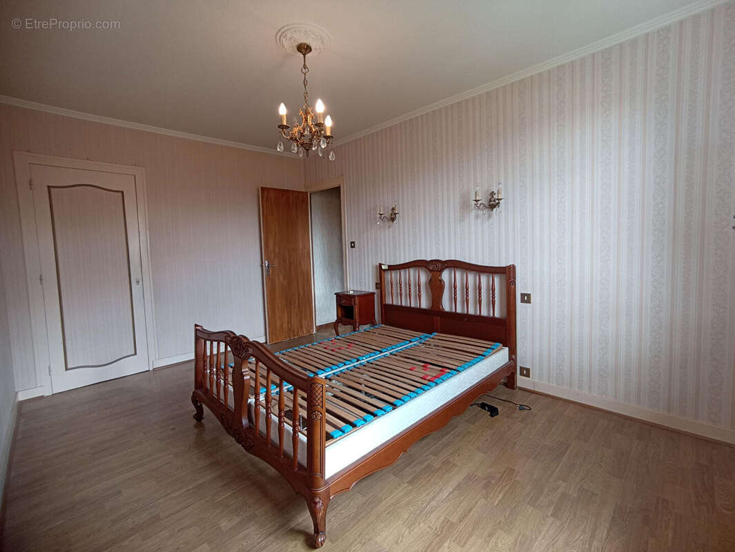 Maison 114m² et 331m² de terrain COURNON D'AUVERGNE - photo 7