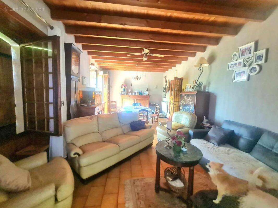 Maison à BERTRIC-BUREE