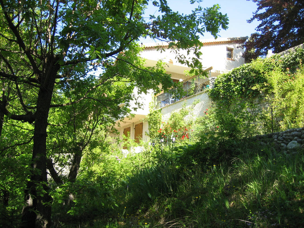 Maison à LARAGNE-MONTEGLIN