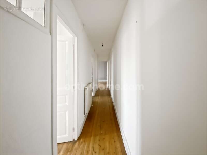 Maison à LA NEUVILLE-BOSMONT