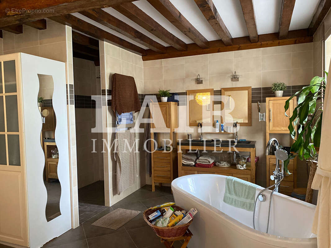 Maison à LE PIN-AU-HARAS