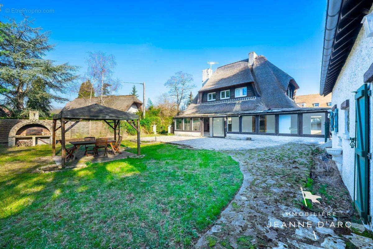 Maison à NOISY-LE-ROI