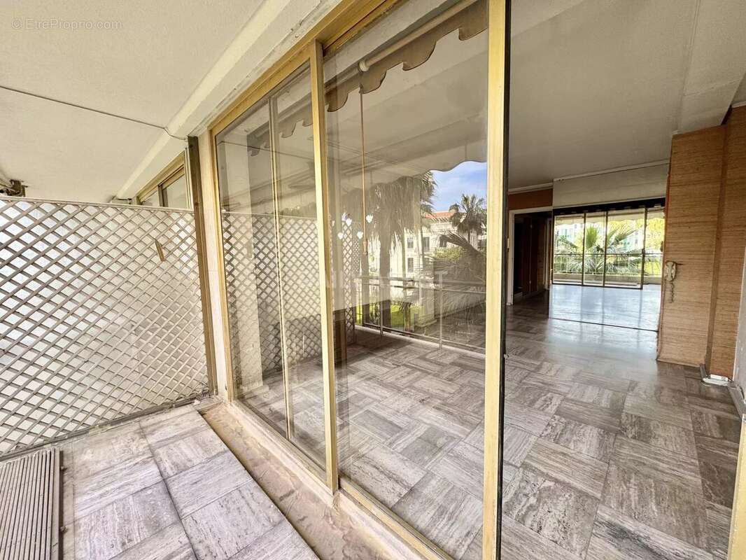 Appartement à CANNES