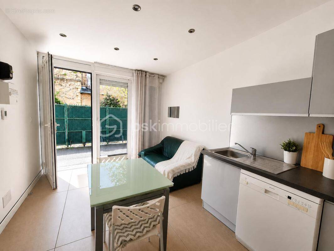 Appartement à SAINT-MARTIN-D'HERES