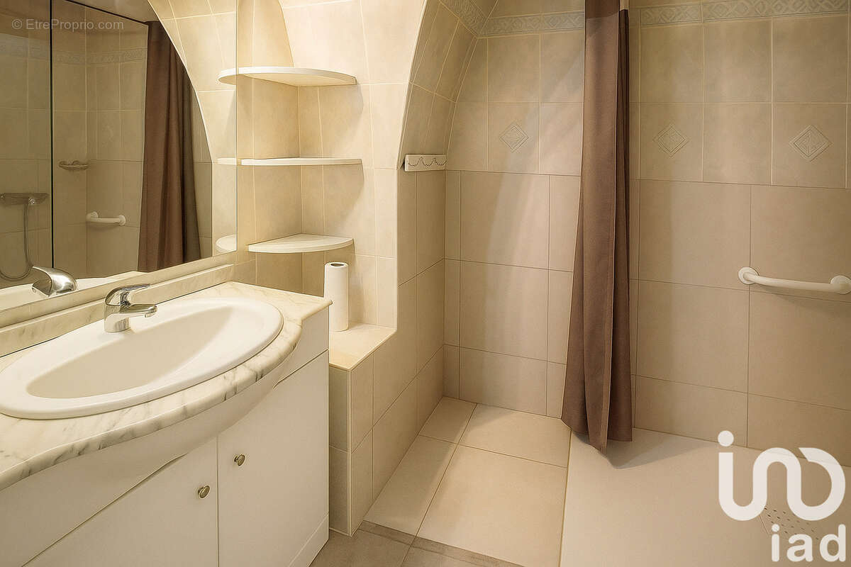 Photo 4 - Appartement à SAINT-MARTIN-DE-LA-BRASQUE