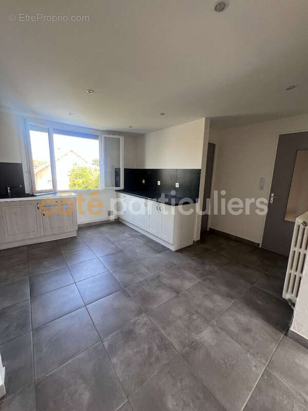 Appartement Tarbes 4 pièce(s) 112 m² - photo 4
