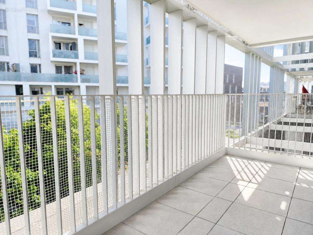 Appartement à IVRY-SUR-SEINE
